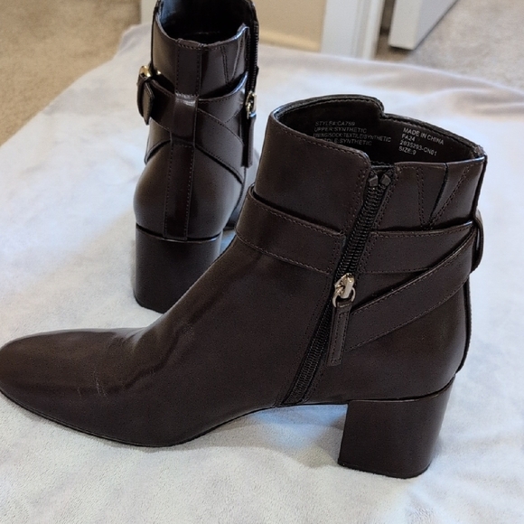 J. Crew Brown Ankle Boots Polished Leather Slip-On - Picture 5 of 5